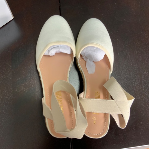 Dream Pairs Women’s Amanda-1 Closed Toe Wedge Sandal Sz 9 Beige/White - Picture 8 of 10